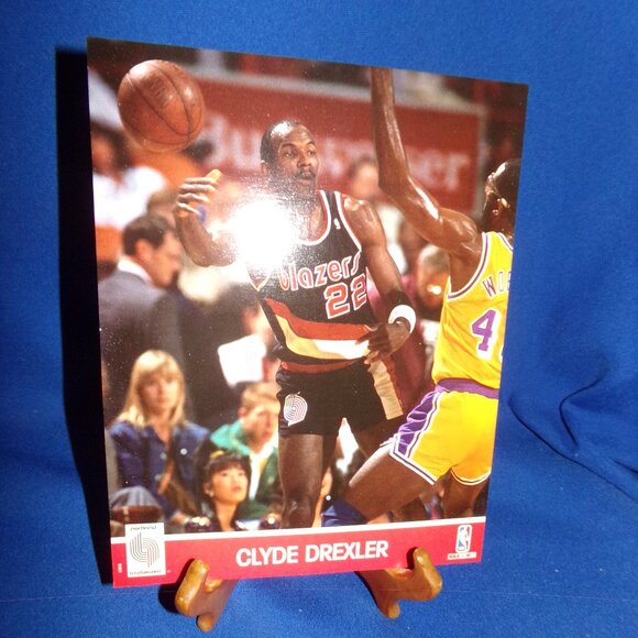 Vintage OFFICIAL NBA HOOPS BASKETBALL PRINT CLYDE DREXLER - TRAIL BLAZERS 1991 - Picture 2 of 4